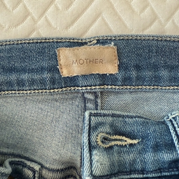 MOTHER High Rise Dazzler Crop Fray Jeans Size 26 - Picture 8 of 8